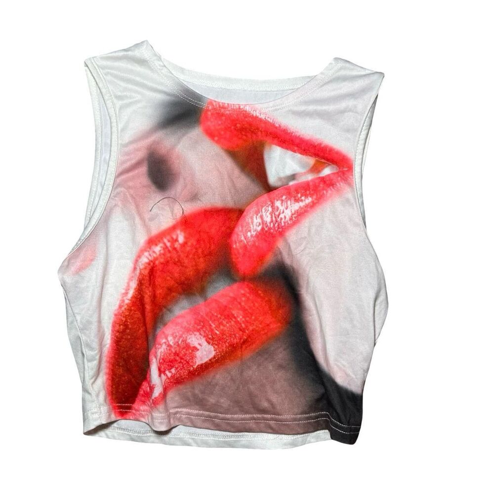 Two-lips Women's White and Pink Crop-top
